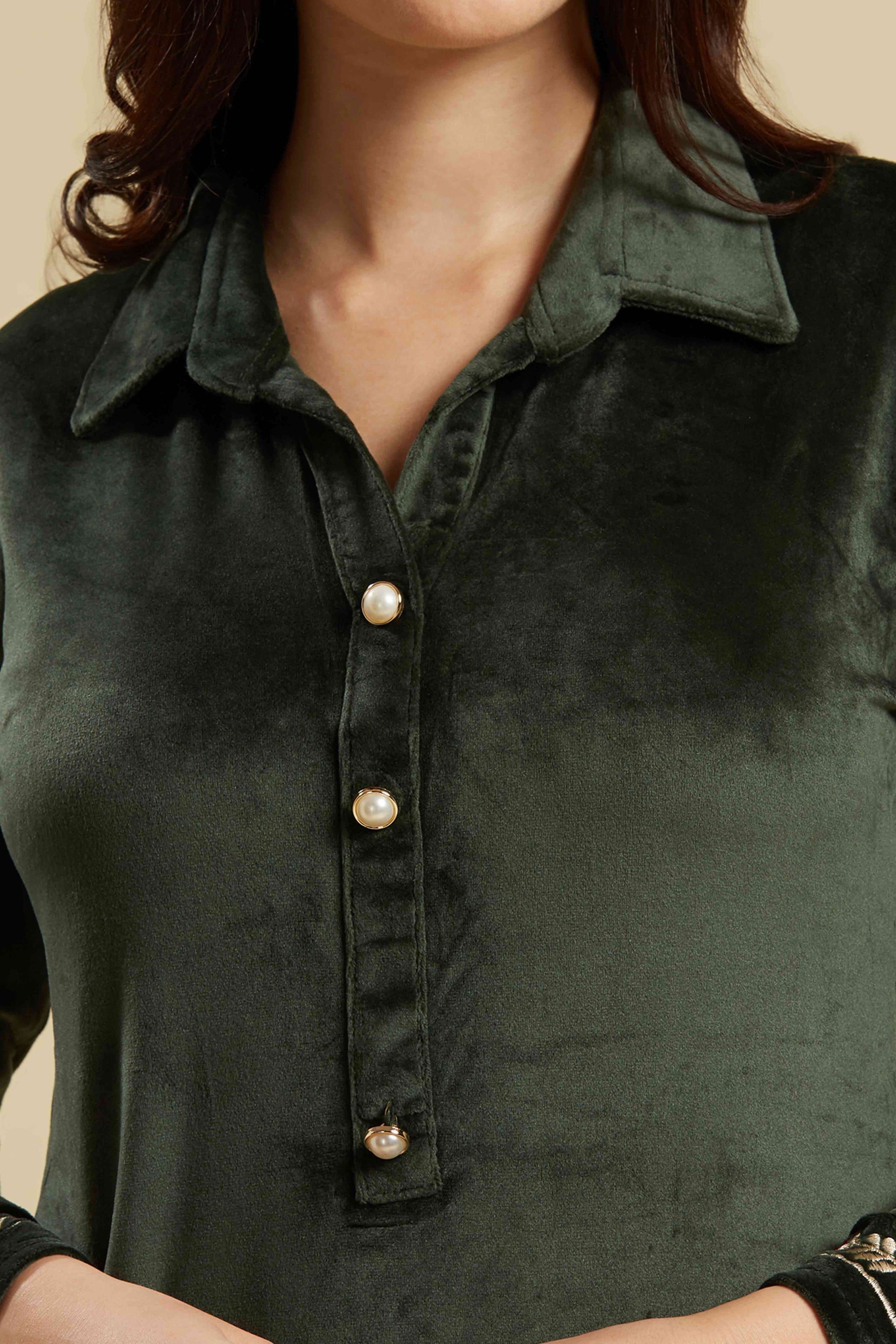 green-embroidered-velvet-straight-top-bottom-set