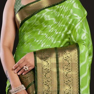 green-zari-weaving-kanjivaram-silk-saree