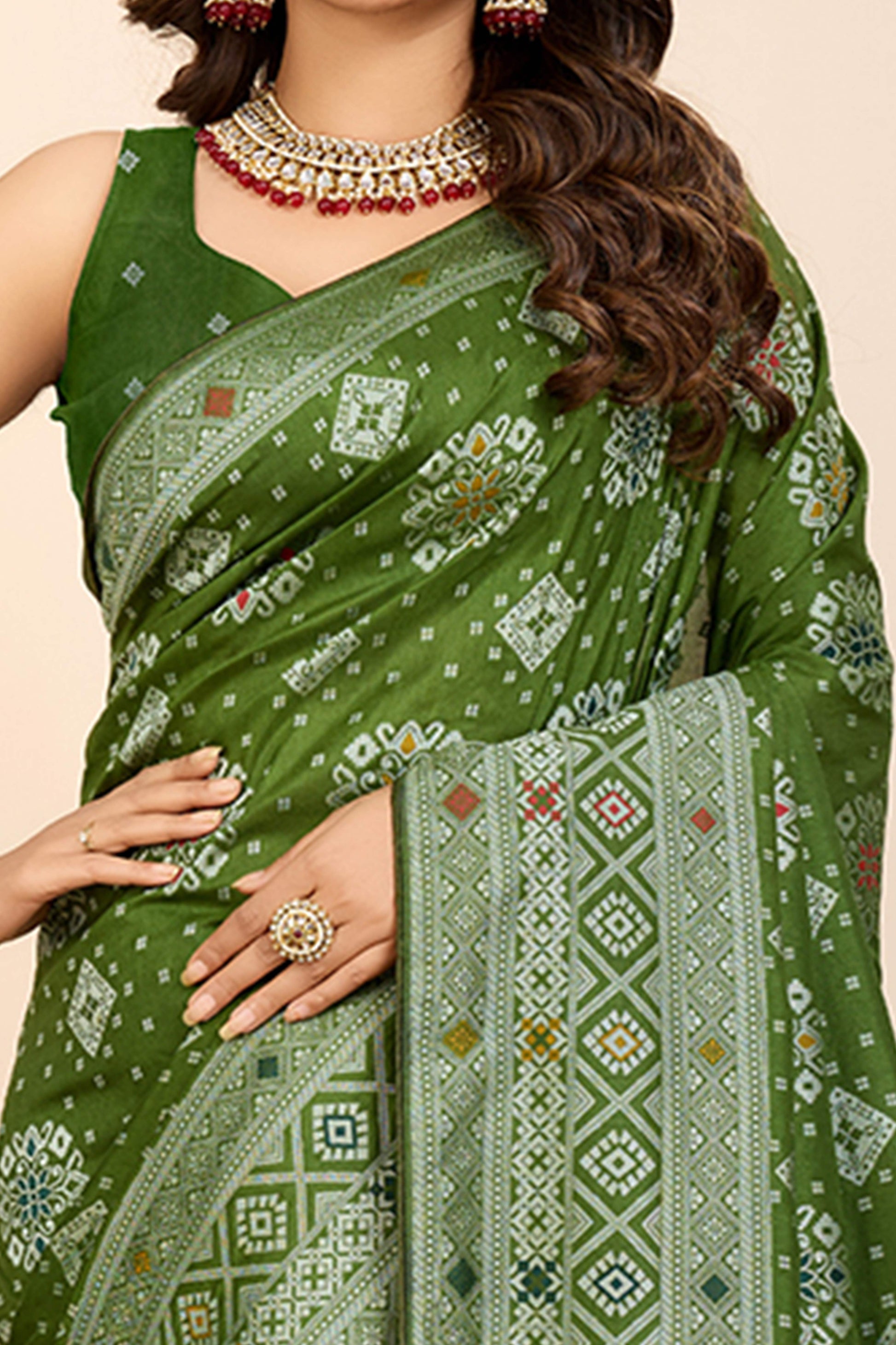 green-minakari-weaving-pure-silk-saree-3