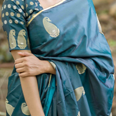 Casal Green Zari Weaving Satin Saree With Tassels