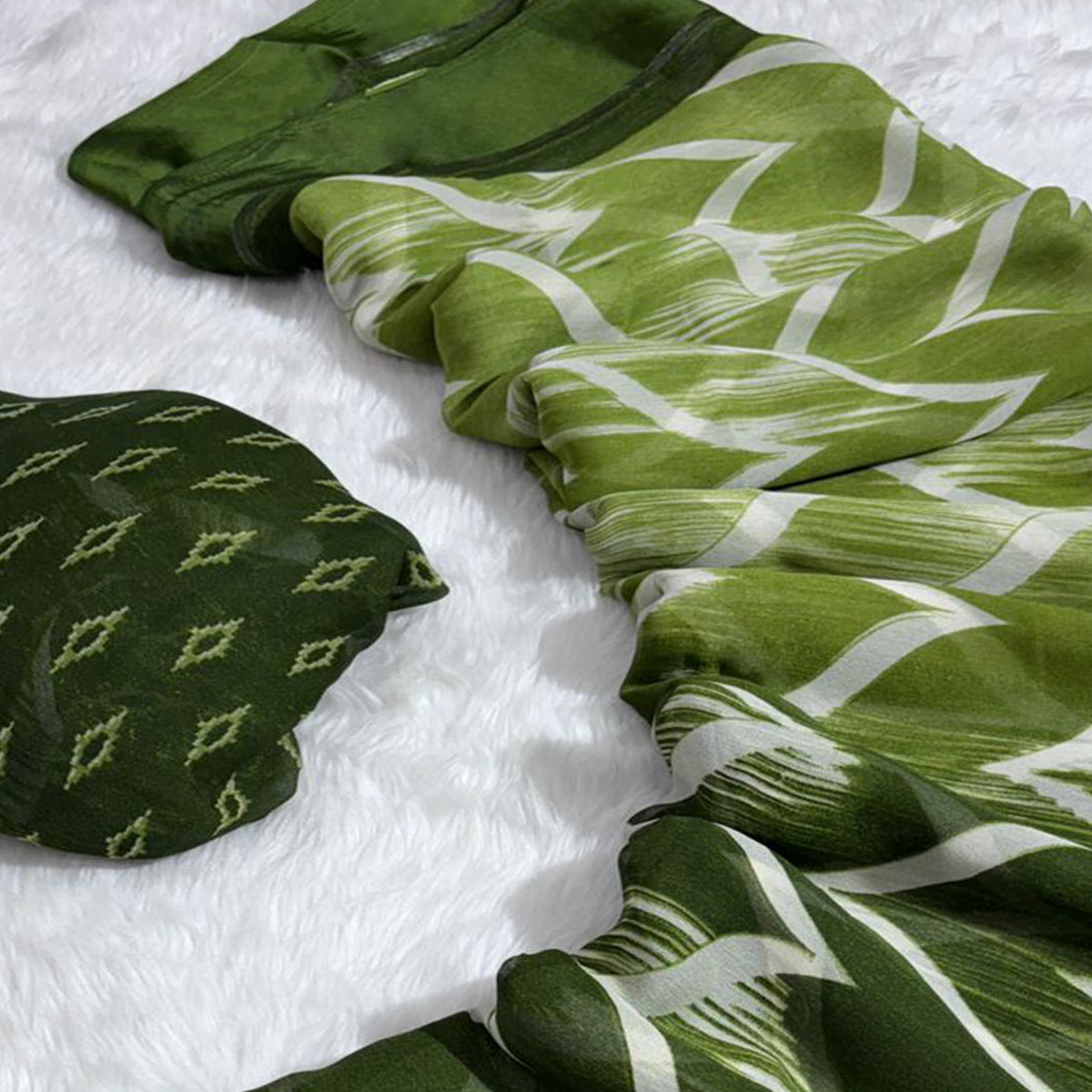 green-shibori-printed-chiffon-saree