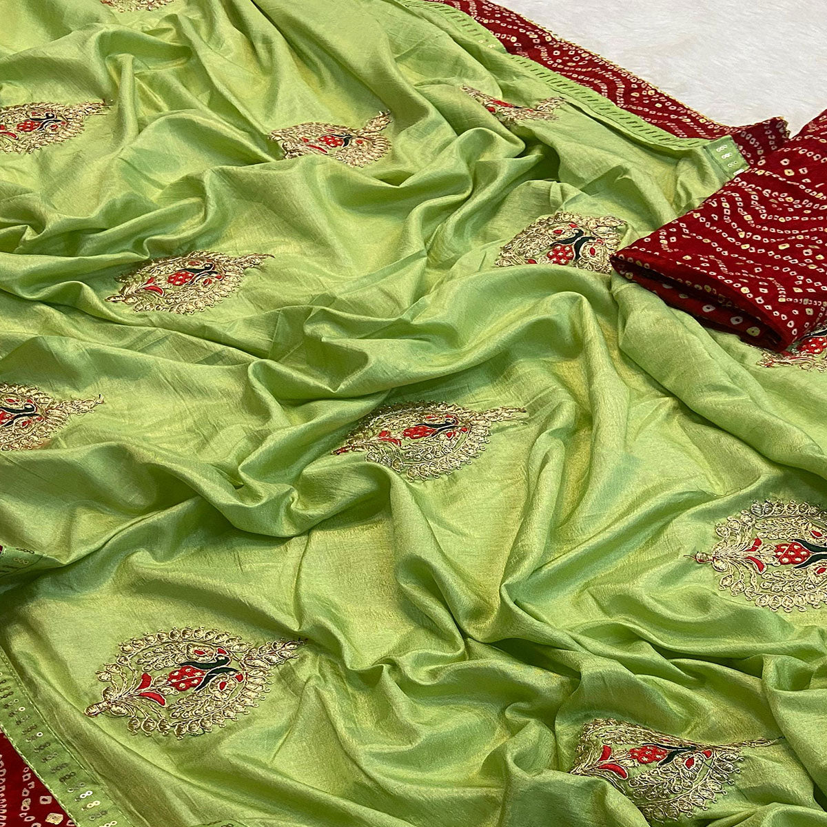 green-zari-embroidered-vichitra-silk-saree