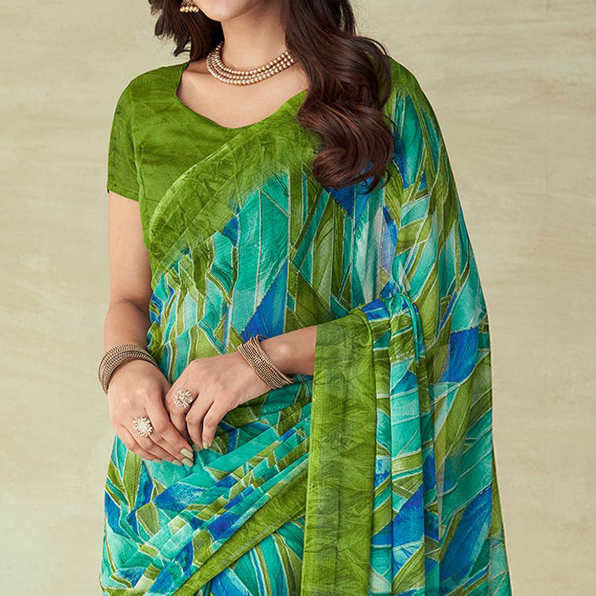 green-abstract-printed-chiffon-saree