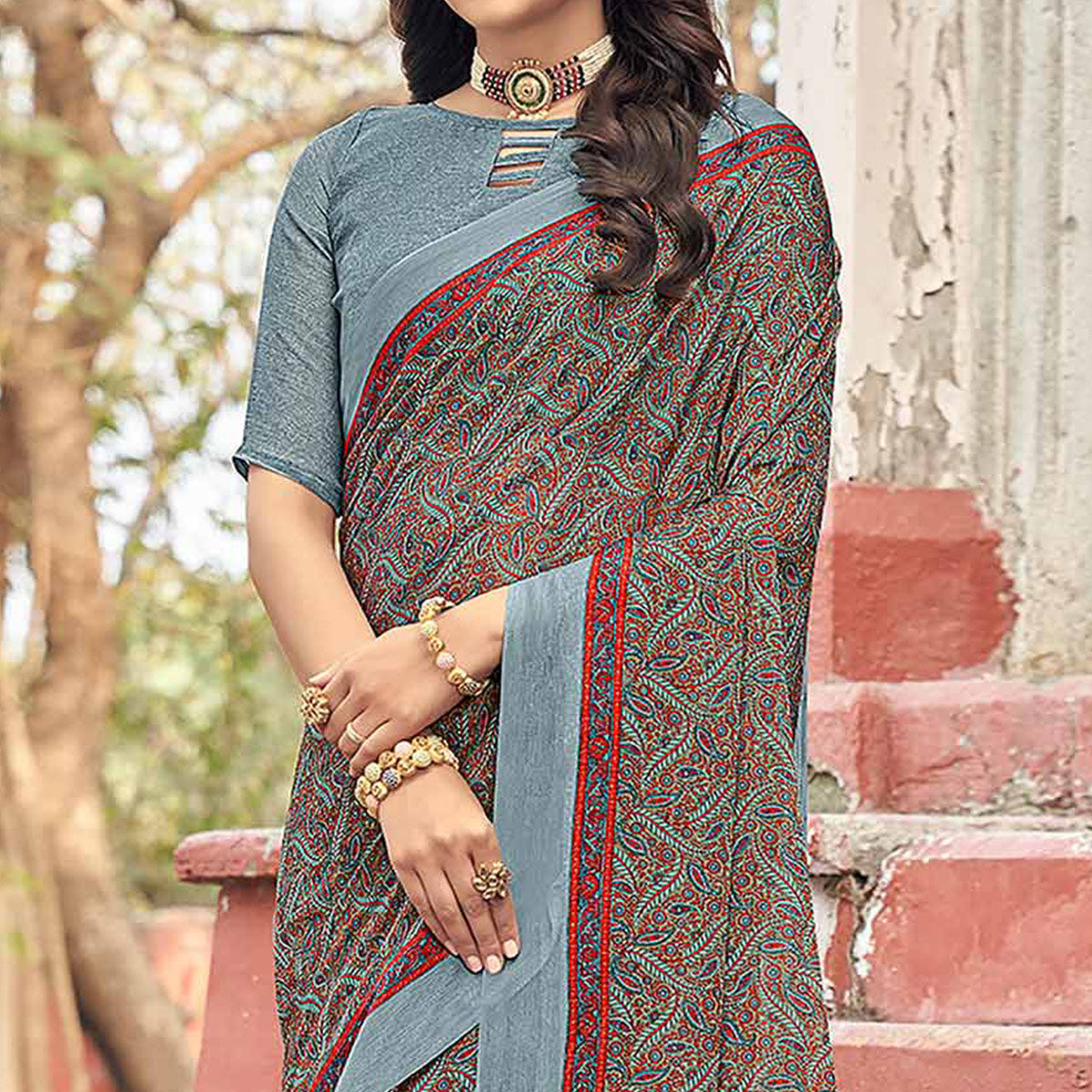 grey-floral-printed-chiffon-saree-2