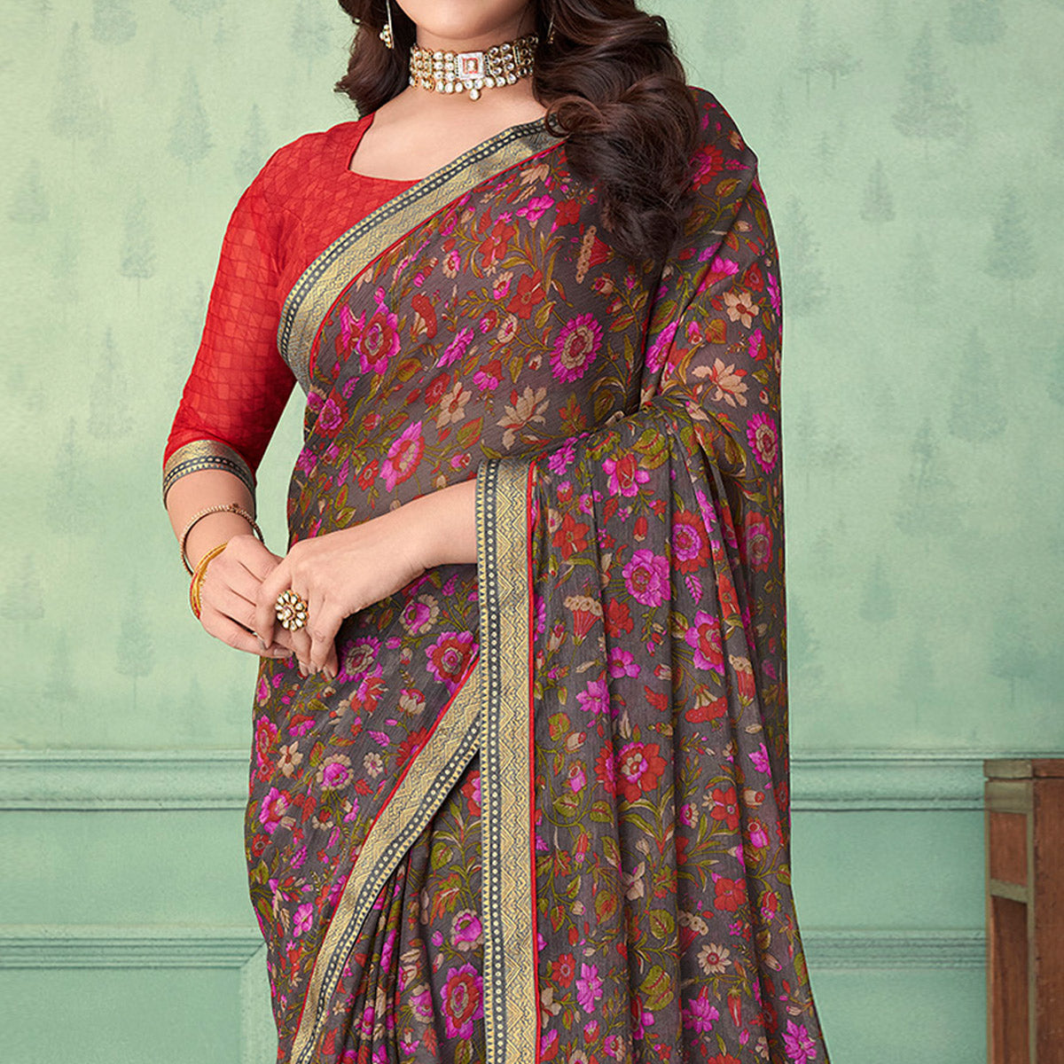 grey-floral-printed-chiffon-saree-with-lace-border