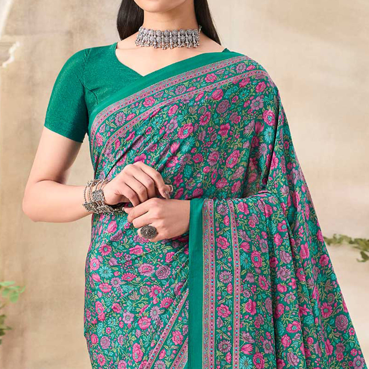 green-floral-printed-crepe-saree-4