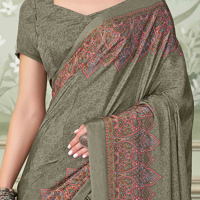grey-floral-printed-crepe-silk-saree-7