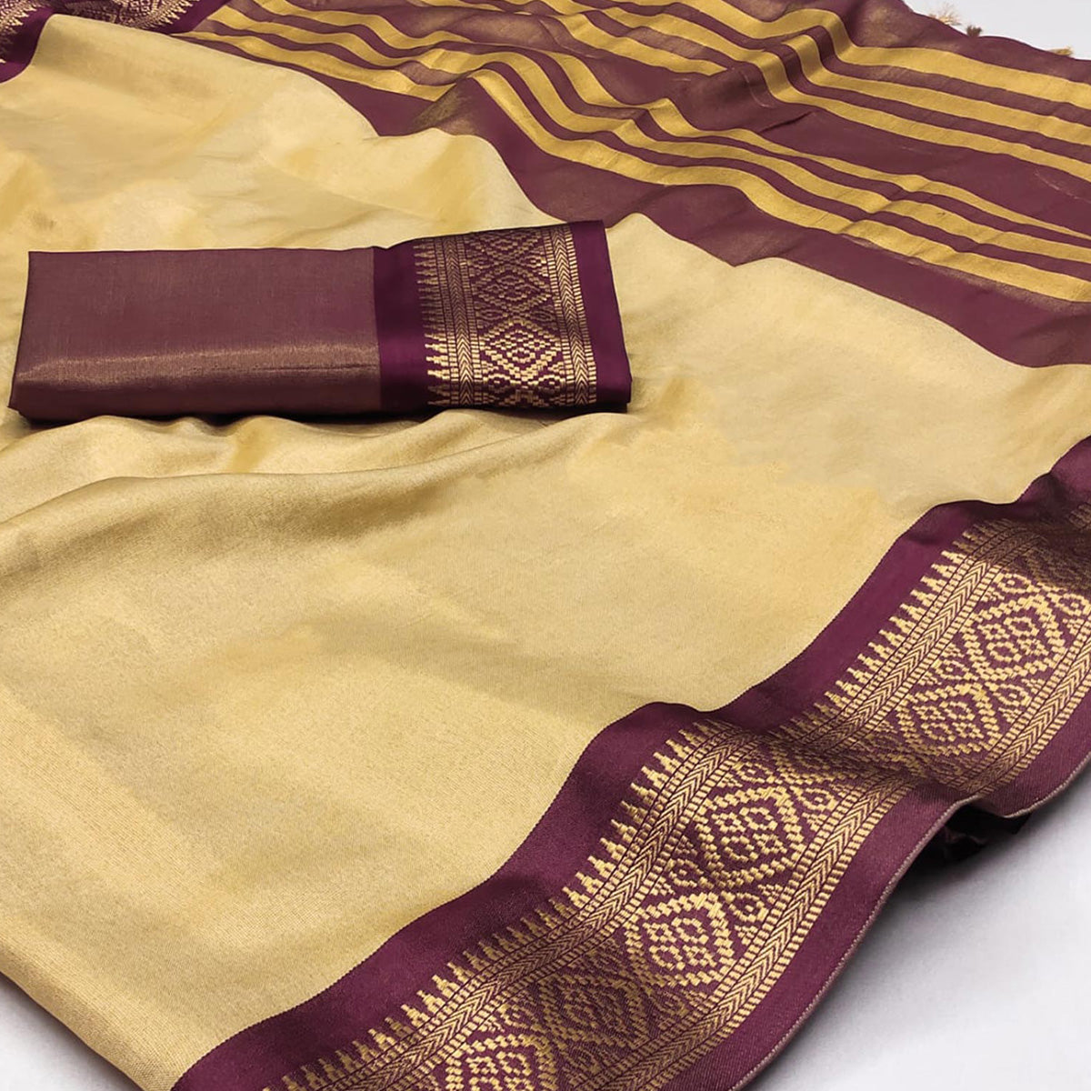 Chikoo Woven Cotton Silk Saree