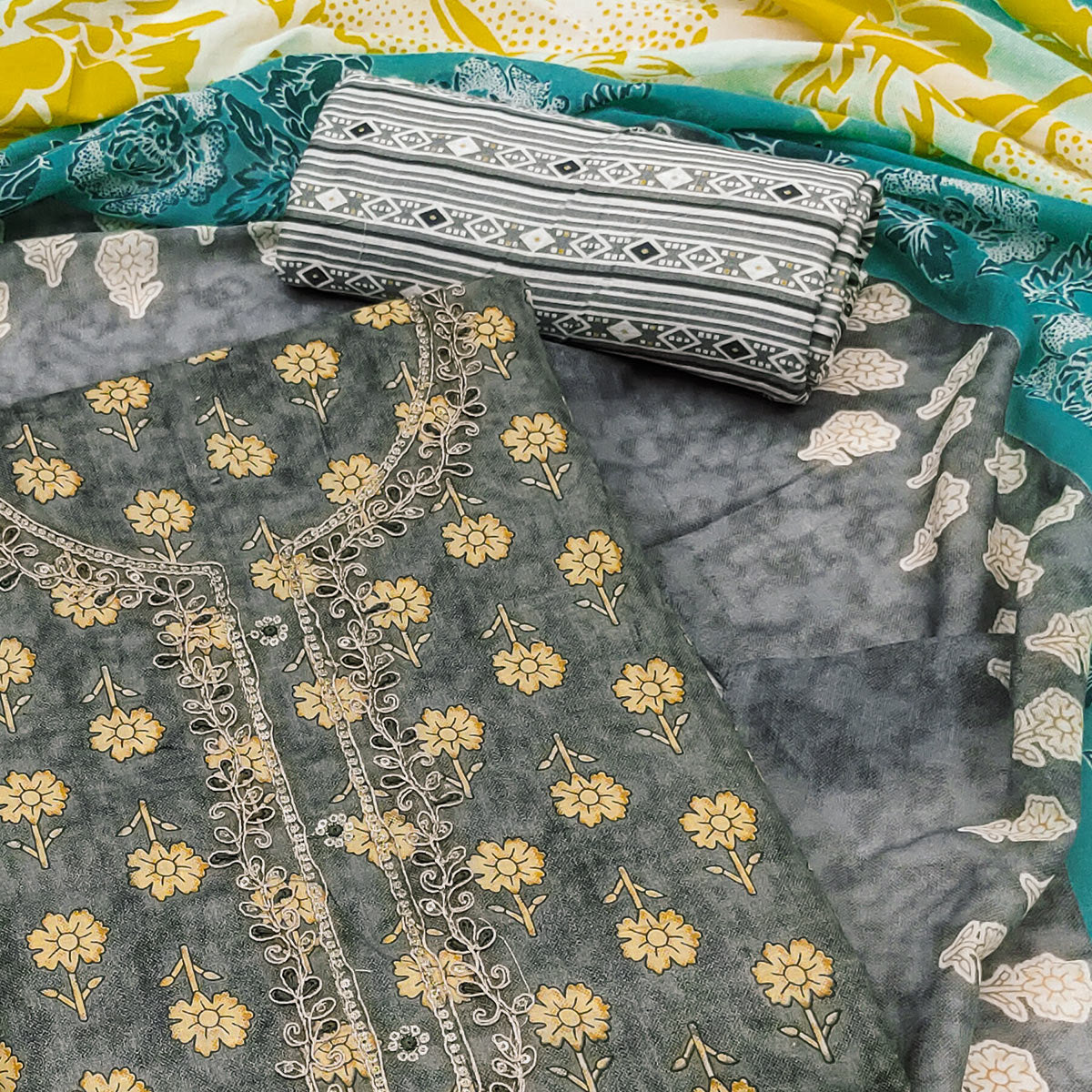 green-floral-printed-pure-cotton-dress-material-19