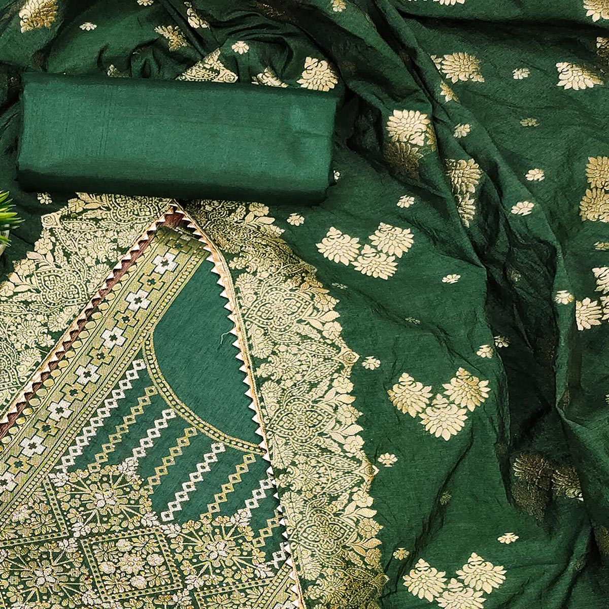 green-woven-cotton-silk-dress-material