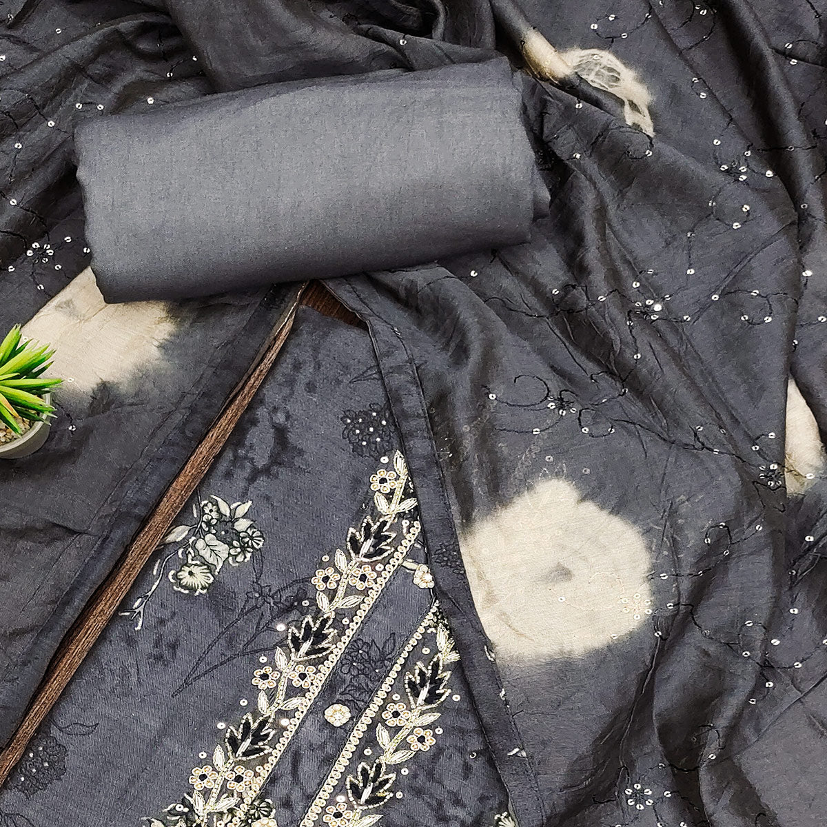 grey-floral-printed-pure-cotton-dress-material-1