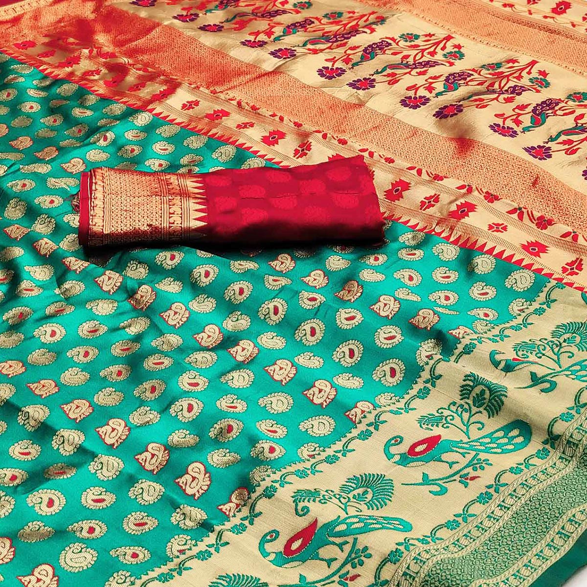 green-woven-cotton-silk-saree-11