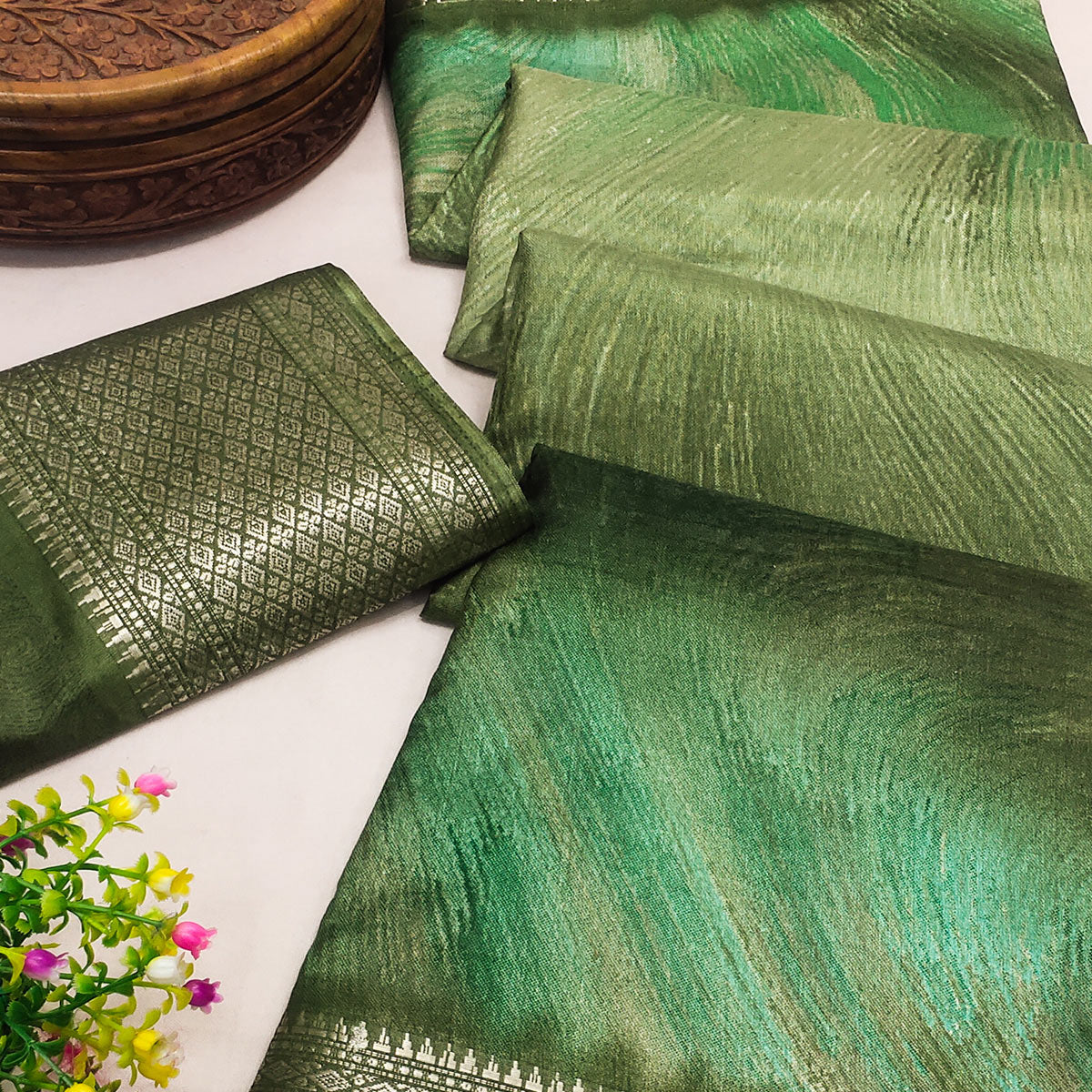 green-printed-dola-silk-saree-with-zari-border