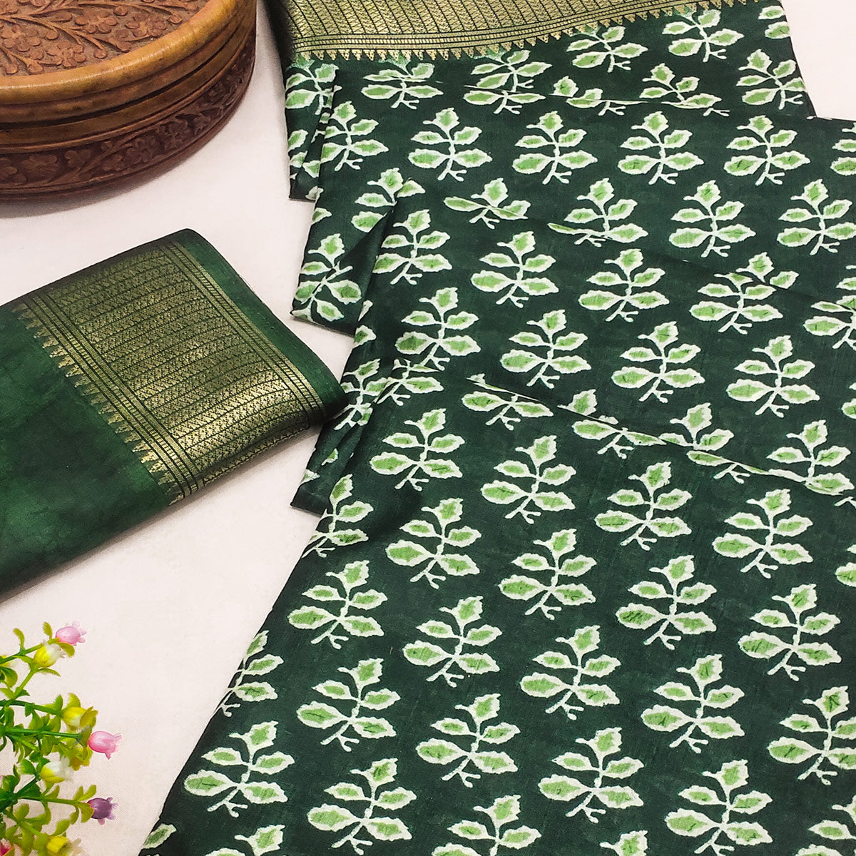 green-floral-printed-dola-silk-saree-5