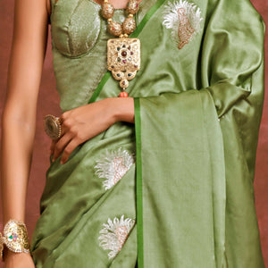 green-handloom-weaving-satin-saree-42