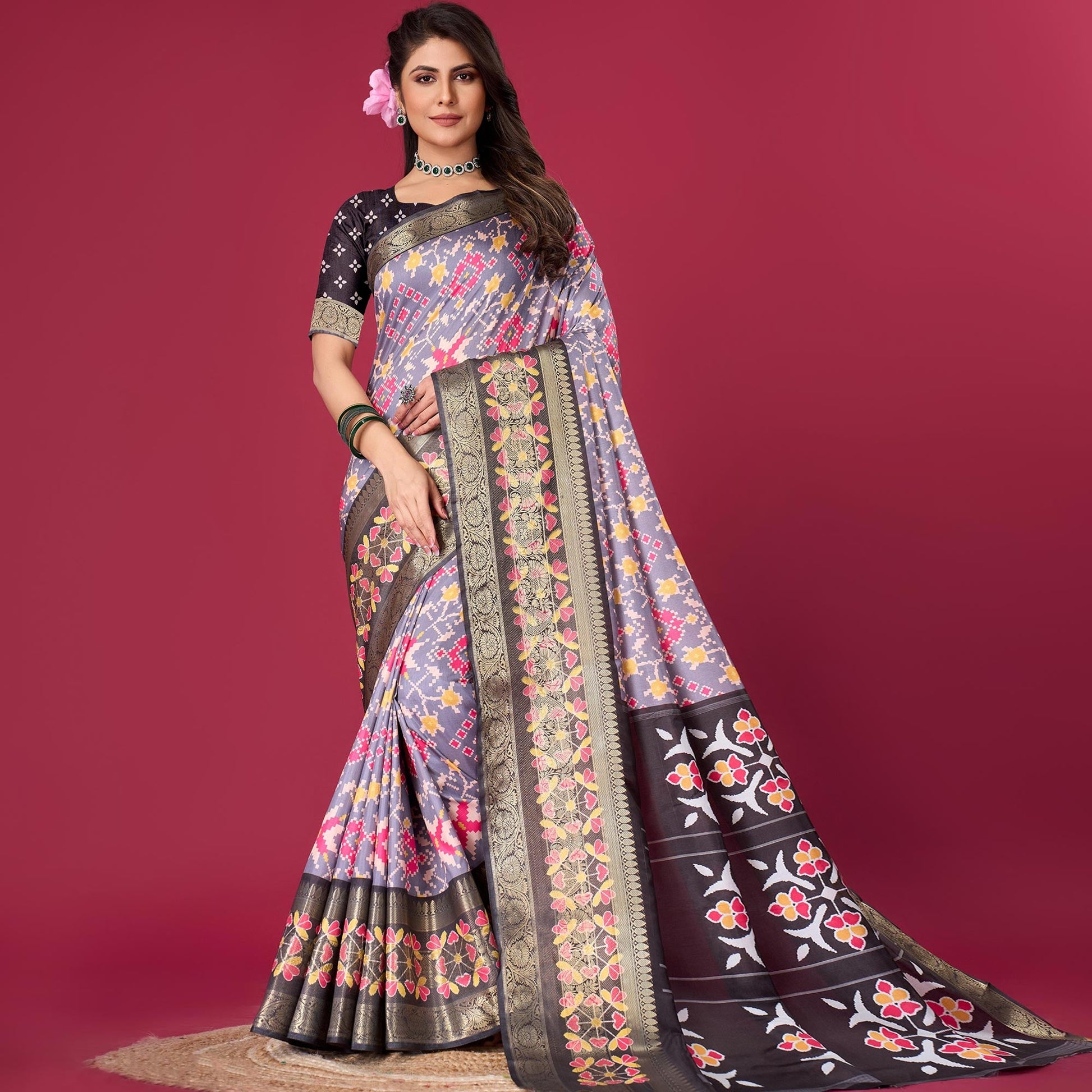 grey-black-digital-patola-printed-with-woven-border-dola-silk-saree