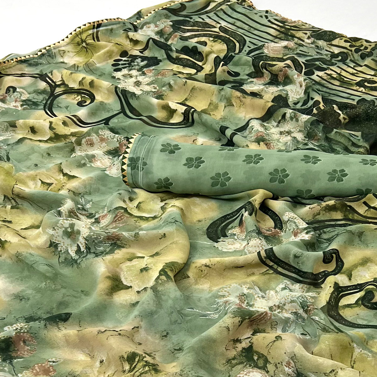green-floral-printed-georgette-saree-15