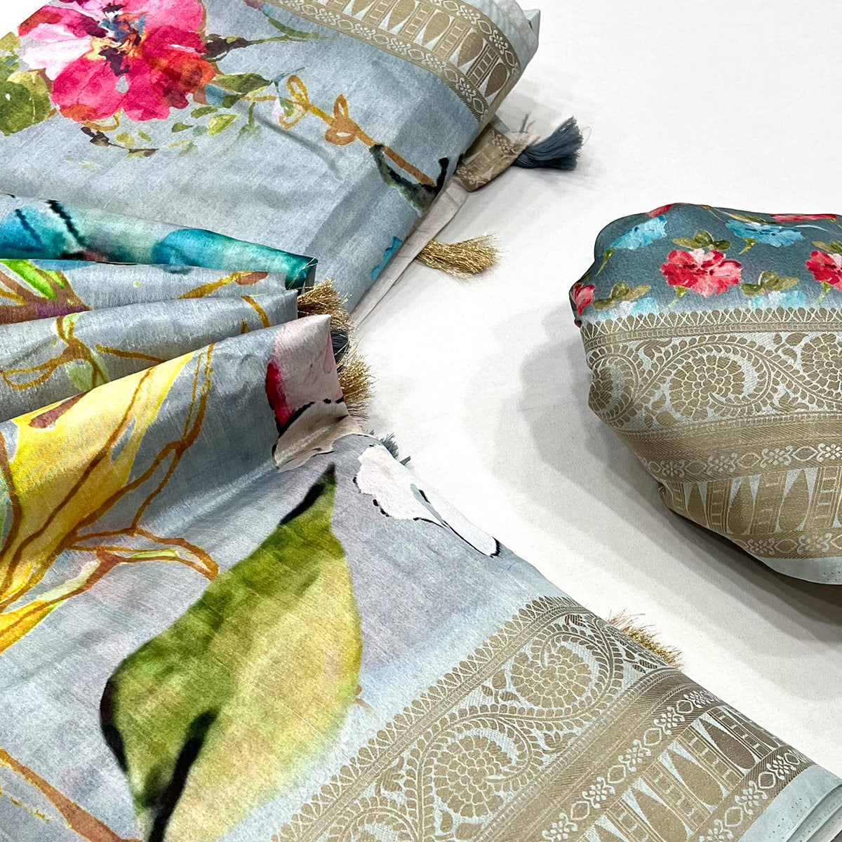 grey-digital-printed-dola-silk-saree-with-woven-border