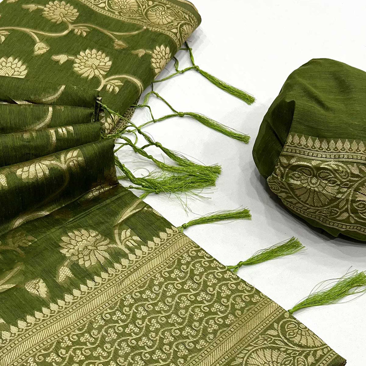 green-floral-woven-cotton-blend-saree-with-tassels-3