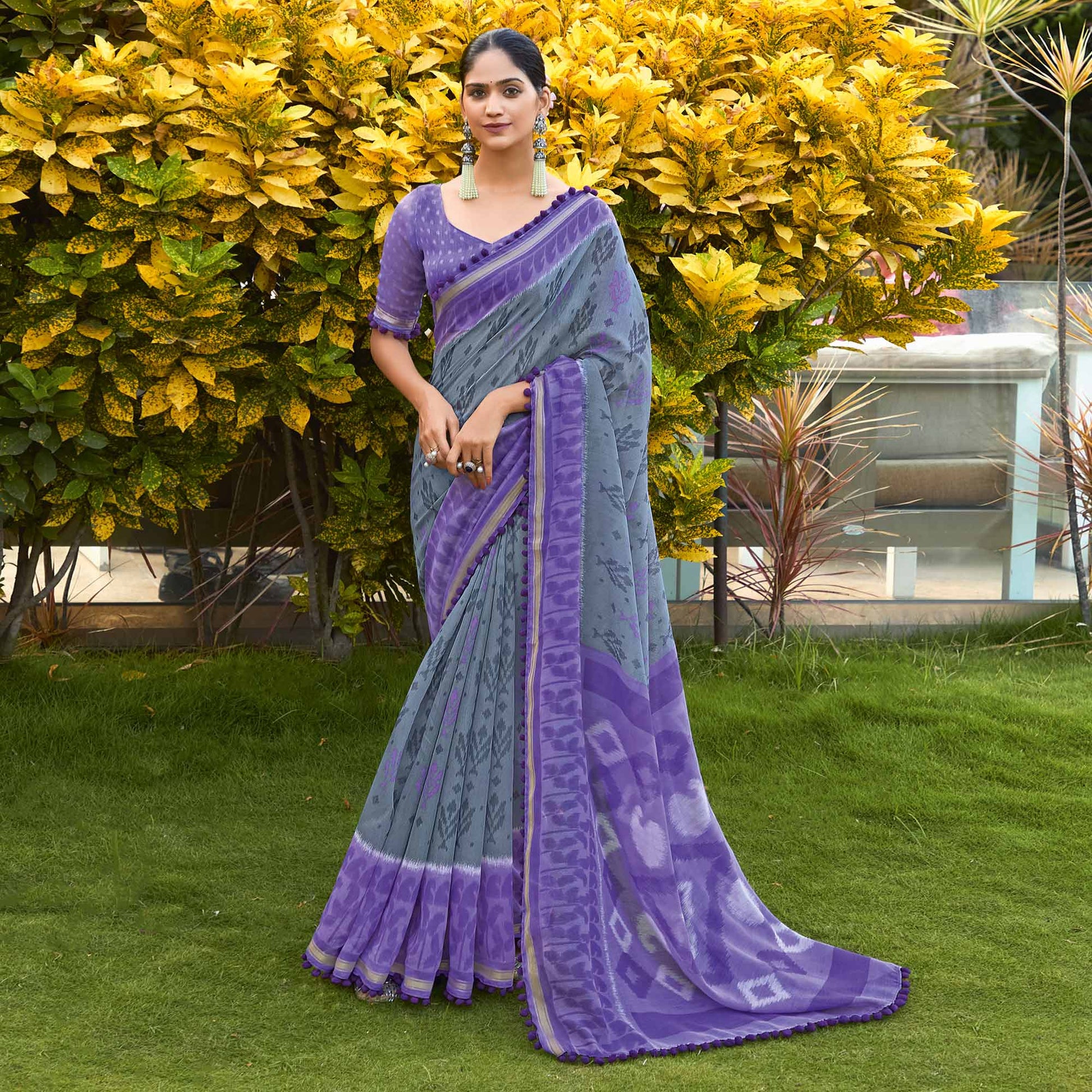 grey-purple-printed-pure-cotton-saree-with-pum-pum-border