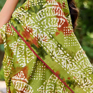 green-batik-printed-cotton-silk-saree