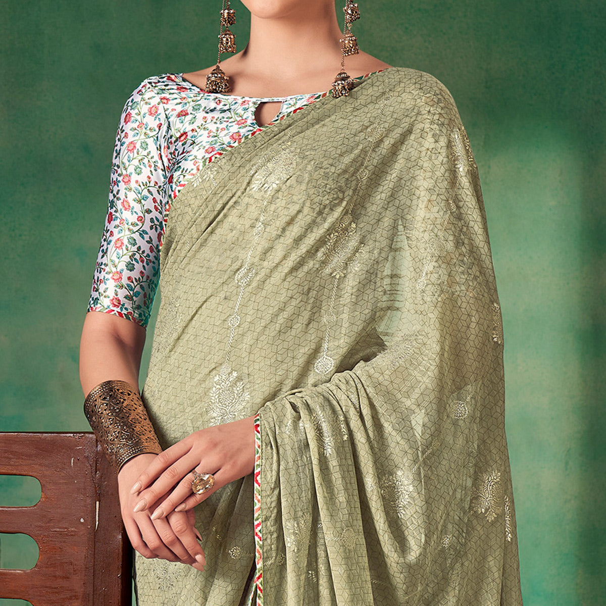 green-floral-foil-printed-georgette-saree-4
