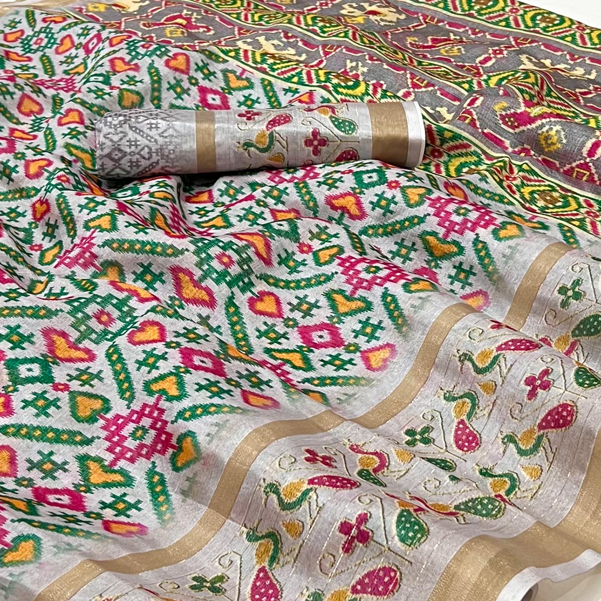 grey-digital-printed-cotton-silk-saree-2