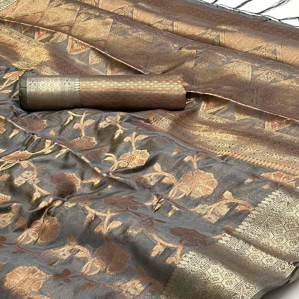 grey-floral-woven-organza-saree-6