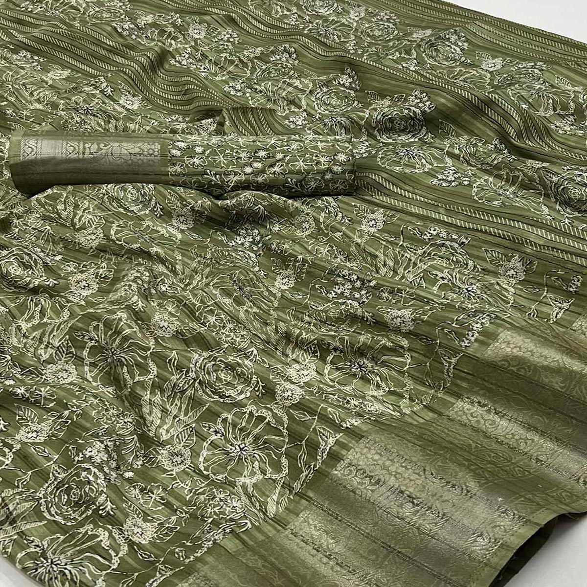 green-floral-printed-cotton-blend-saree-1
