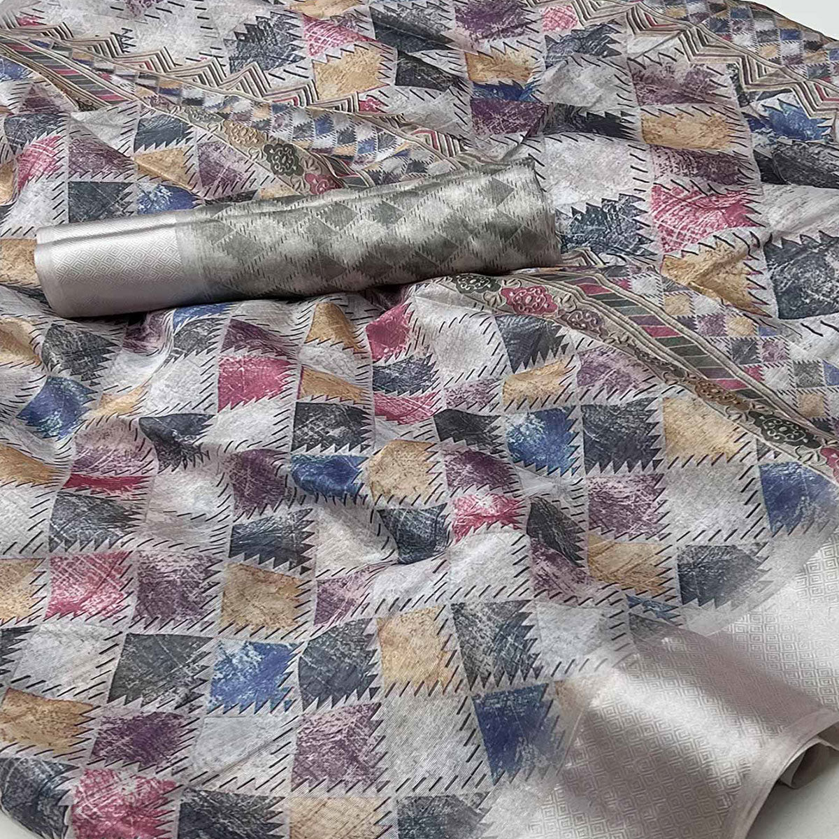 grey-digital-printed-cotton-blend-saree