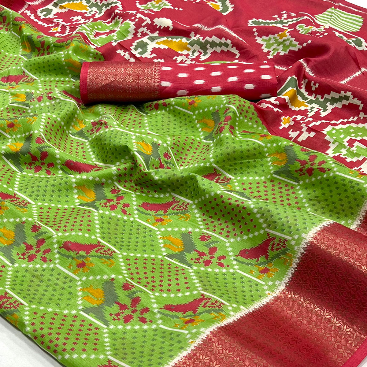 green-printed-dola-silk-saree-with-woven-border-2