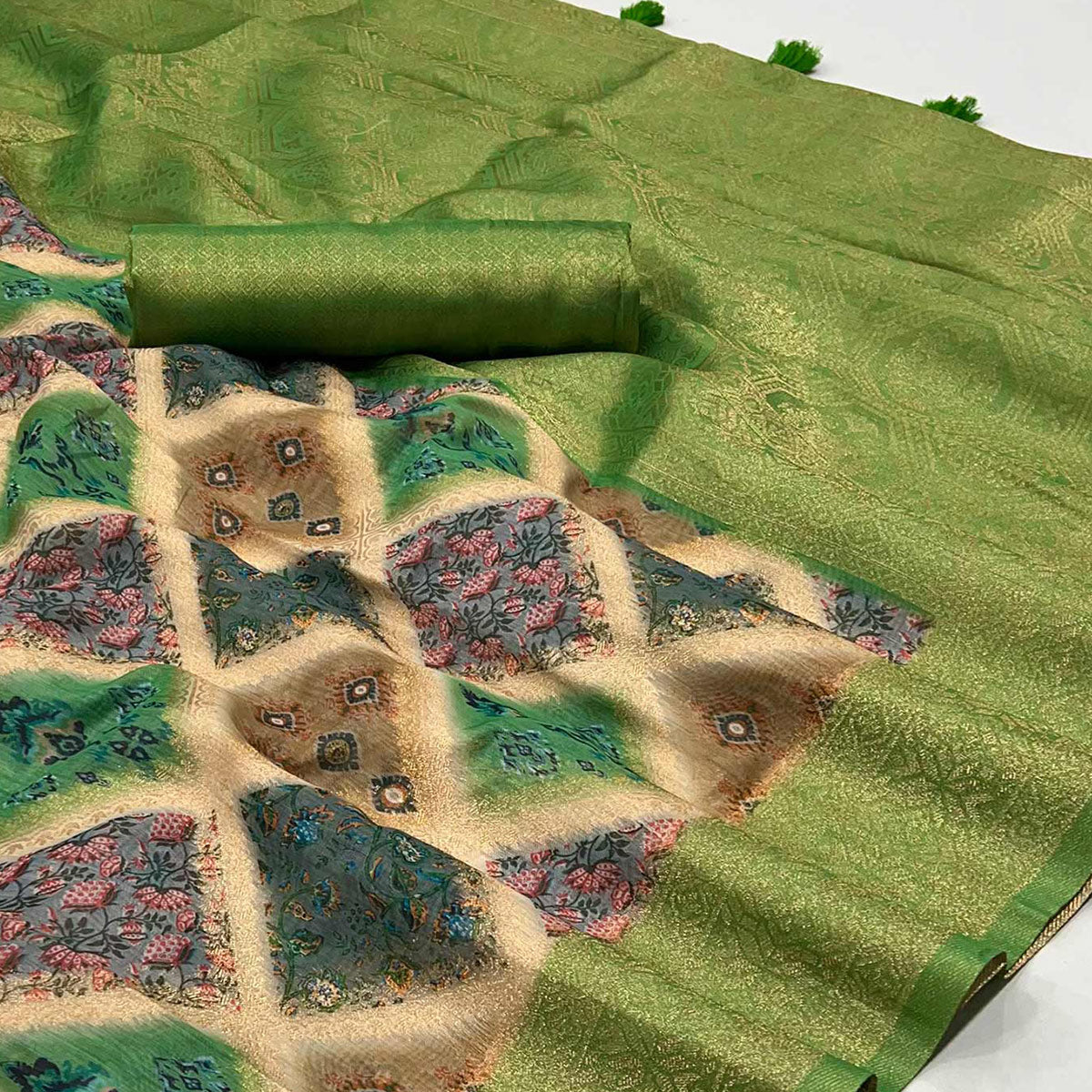 green-woven-with-floral-digital-printed-cotton-saree