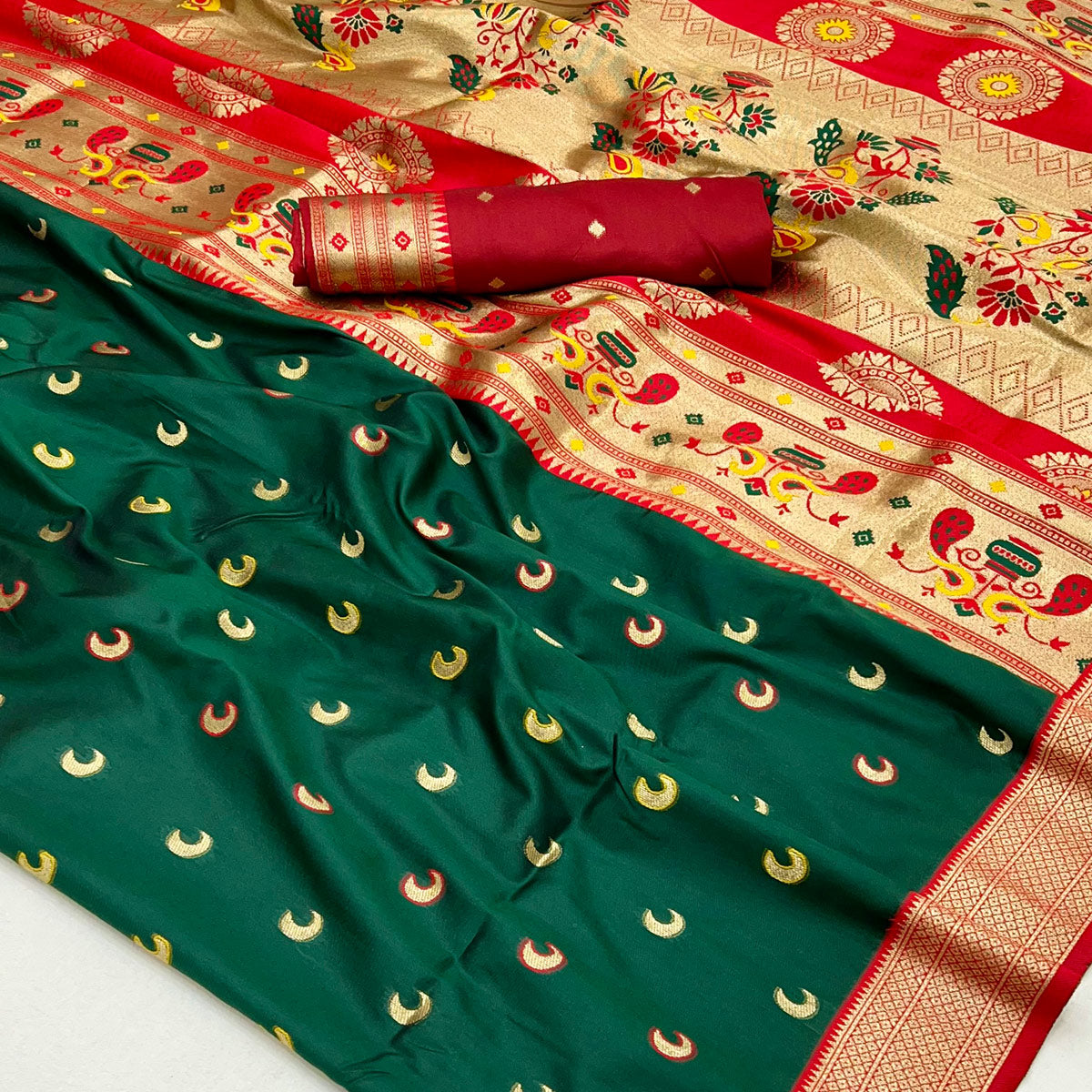 green-woven-pure-silk-paithani-saree-8