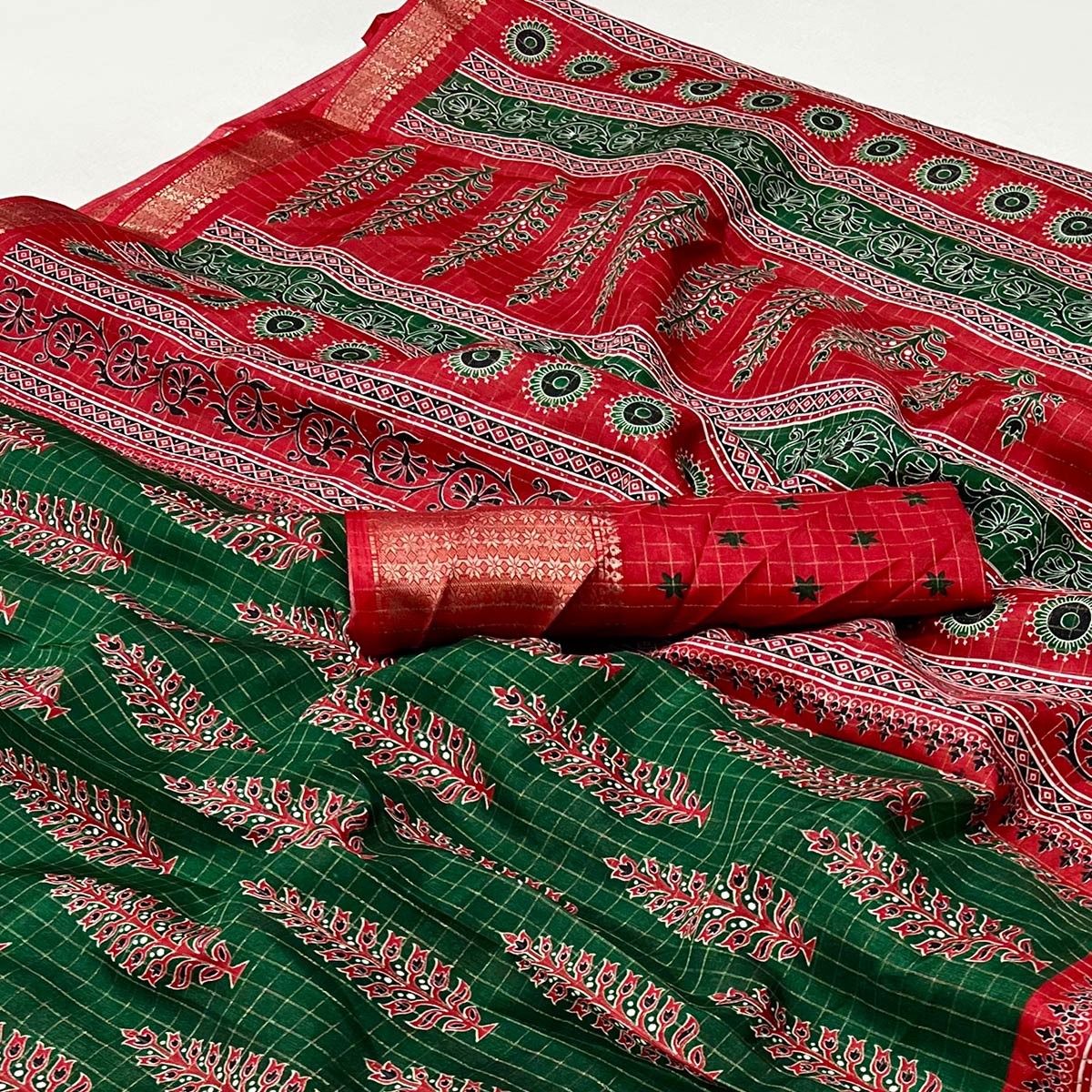 green-zari-woven-with-printed-dola-silk-saree-3