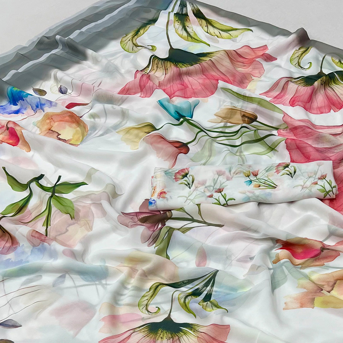 White Floral Digital Printed Georgette Saree