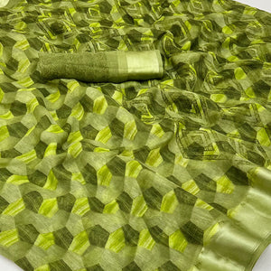 green-geometric-printed-cotton-blend-saree-19
