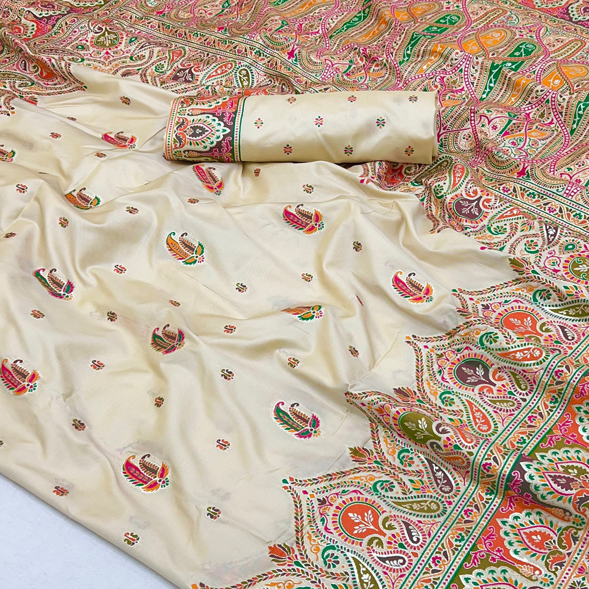Cream Floral Woven Pure Silk Pashmina Saree