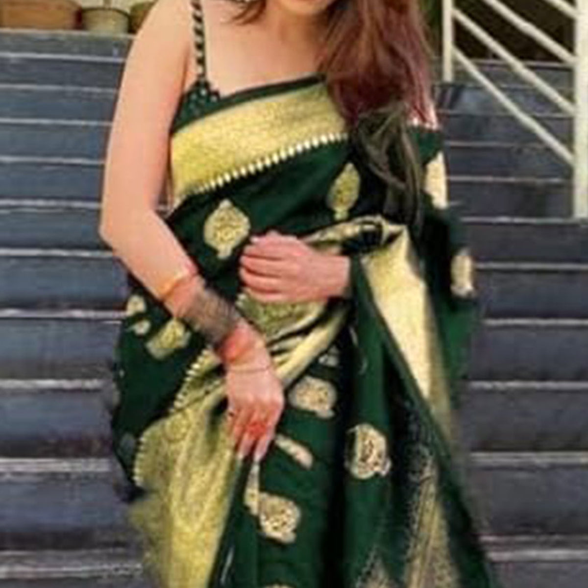 green-woven-banarasi-silk-saree-21