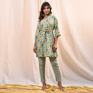 green-floral-foil-printed-chanderi-top-bottom-set-with-belt