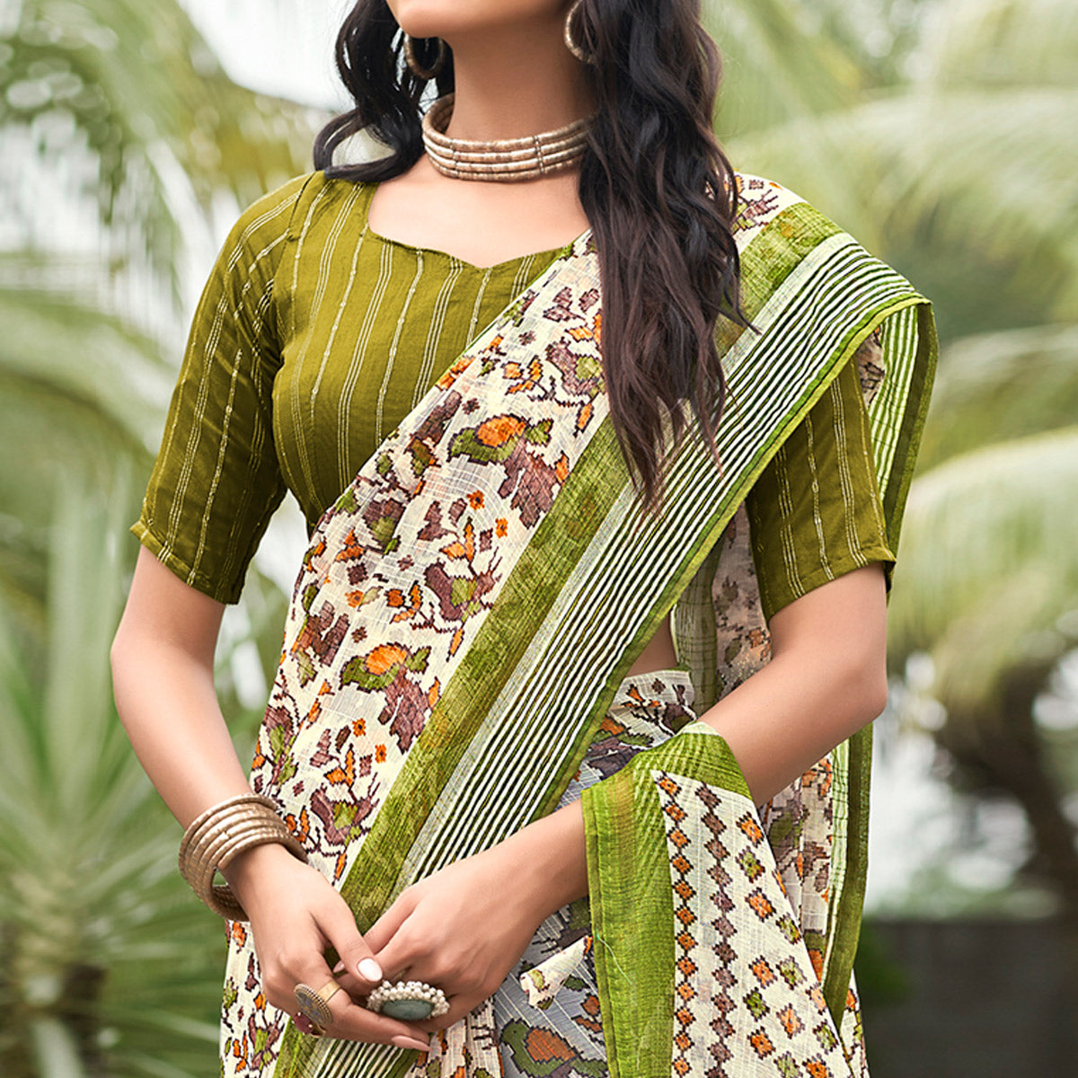 Cream & Green Floral Printed Chiffon Saree