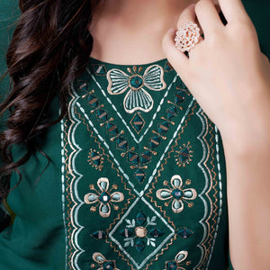 green-yoke-embroidered-pure-cotton-straight-kurti-2