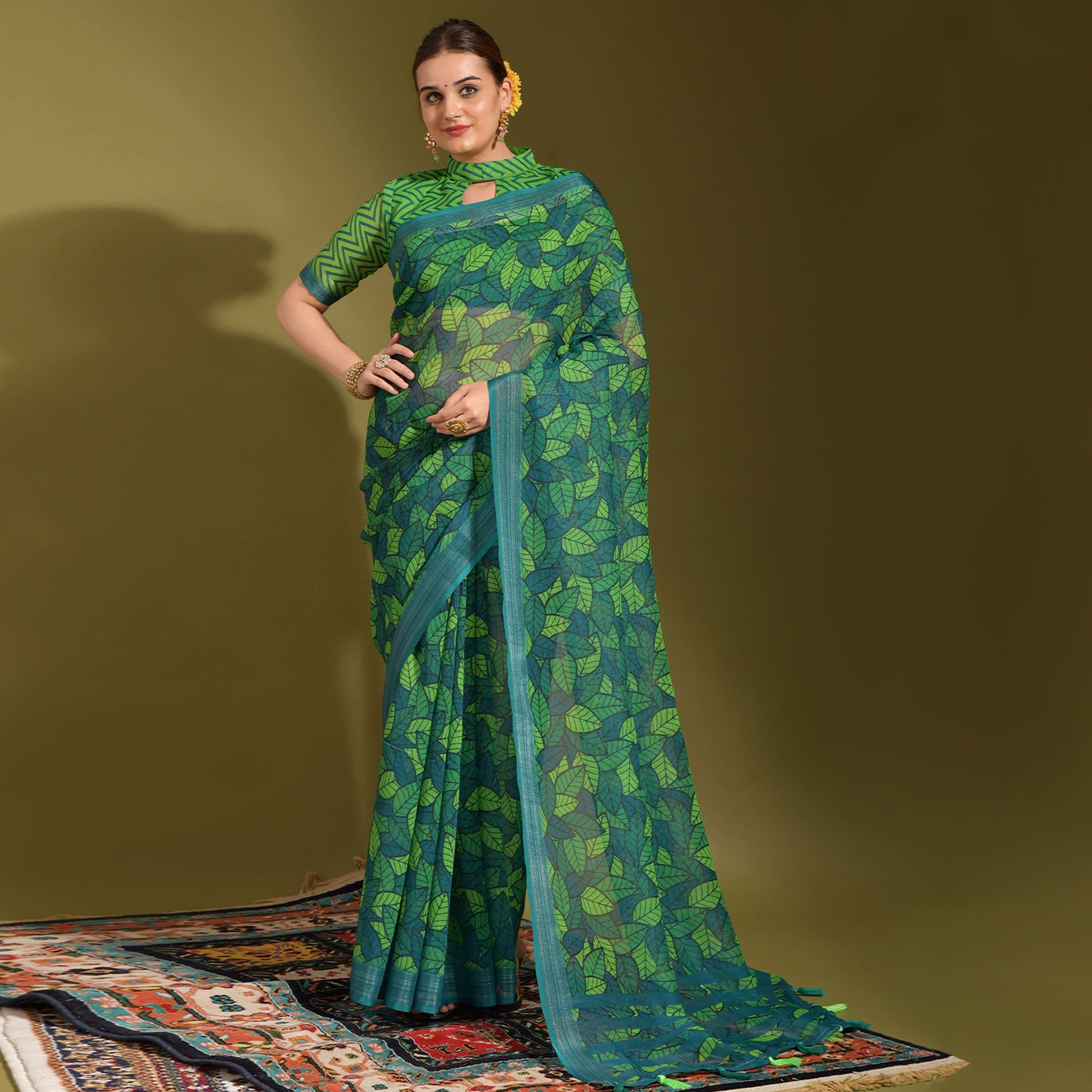 green-digital-printed-linen-saree-with-tassels-2