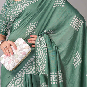 green-batik-printed-chanderi-cotton-silk-saree