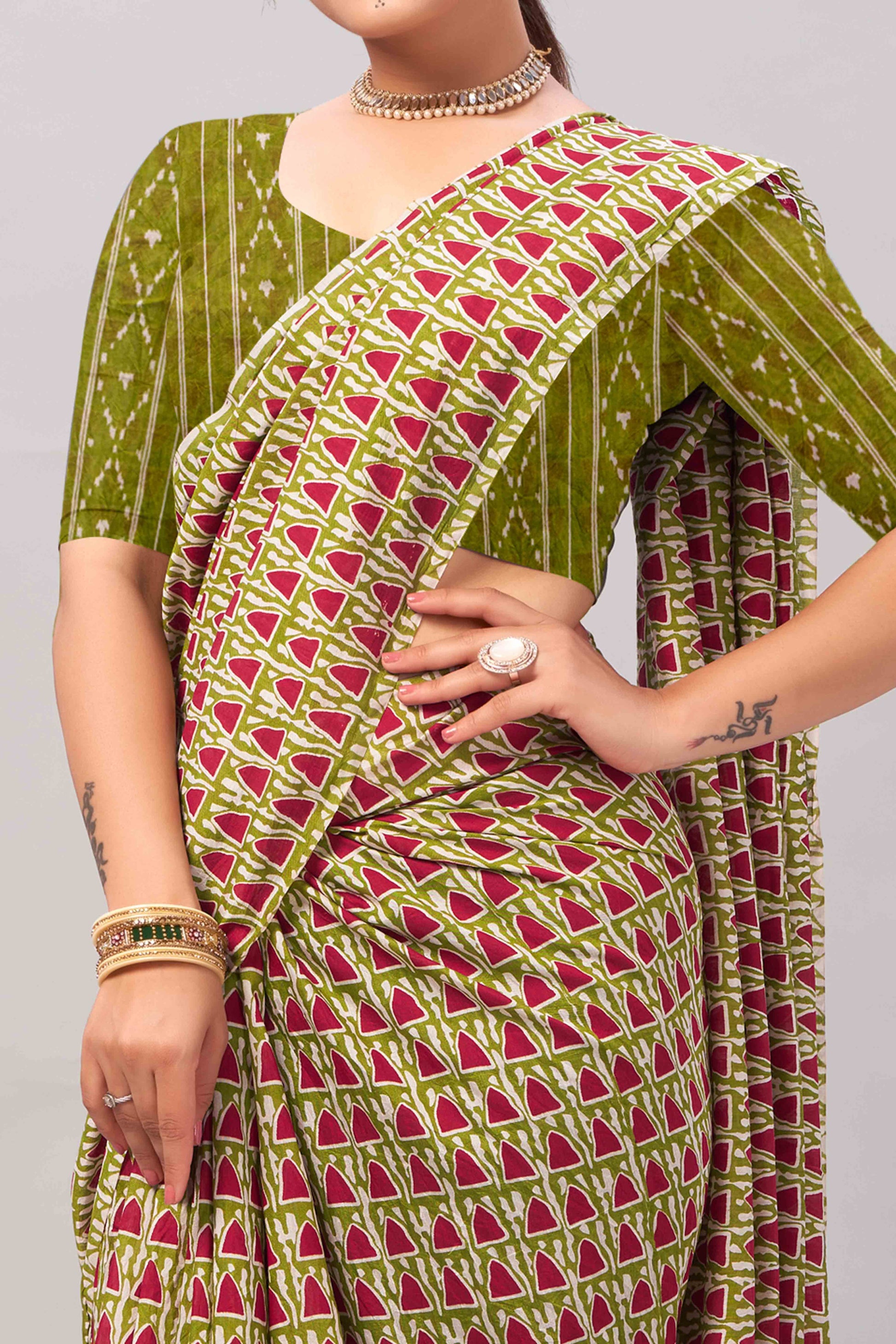 green-ajrakh-printed-cotton-blend-saree