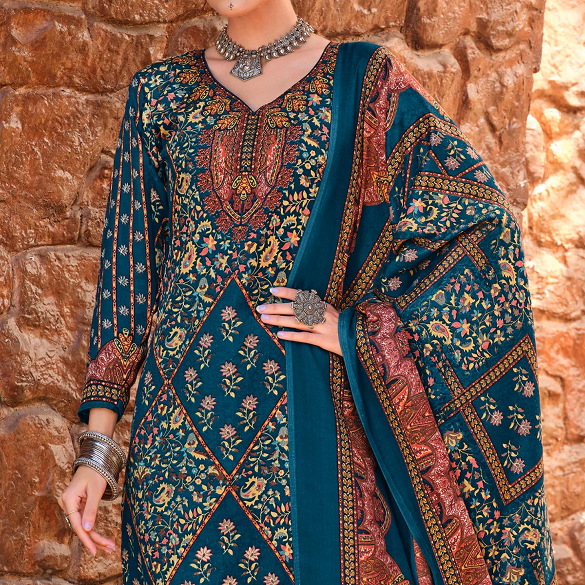 Morpich Floral Digital Printed Pashmina Salwar Suit