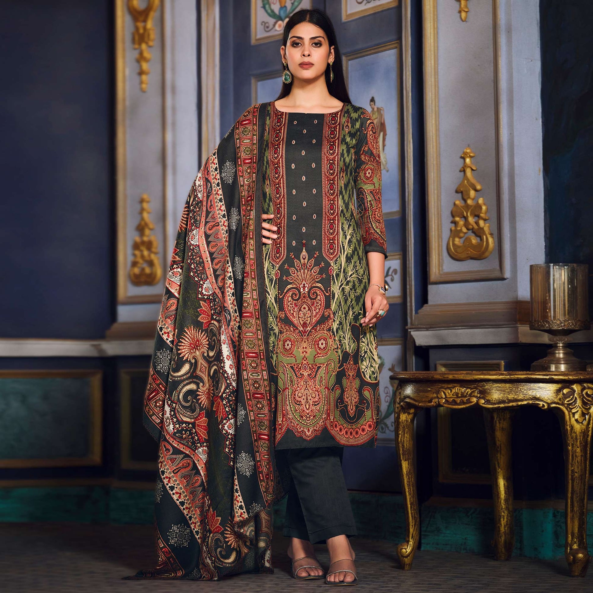 grey-digital-printed-pashmina-woolen-suit
