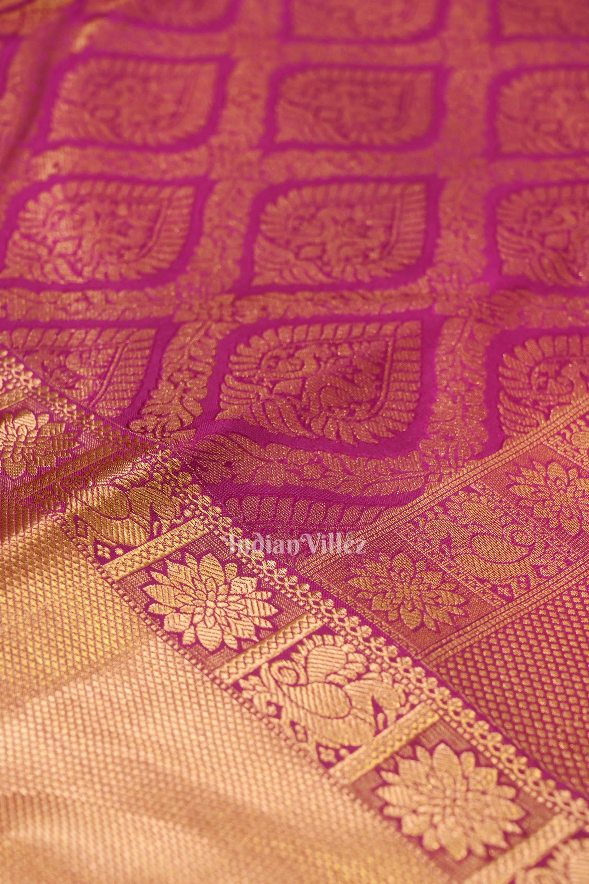 Magenta Pure Brocade with Golden Border Kanjivaram Silk Saree