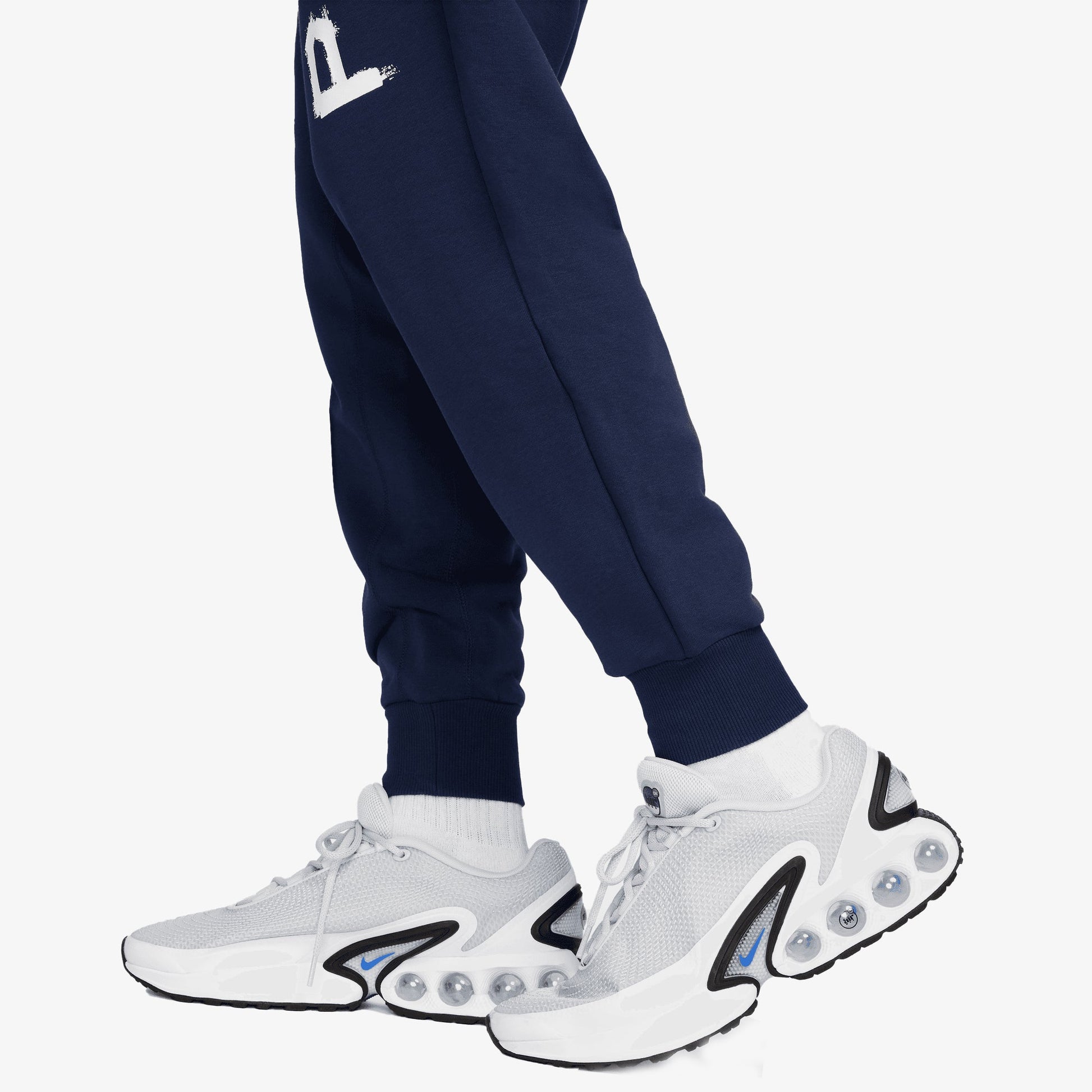 NIKE | PARIS SAINT-GERMAIN STANDARD ISSUE DRI-FIT SOCCER TAPERED PANT { MIDNIGHT NAVY/UNIVERSITY RED