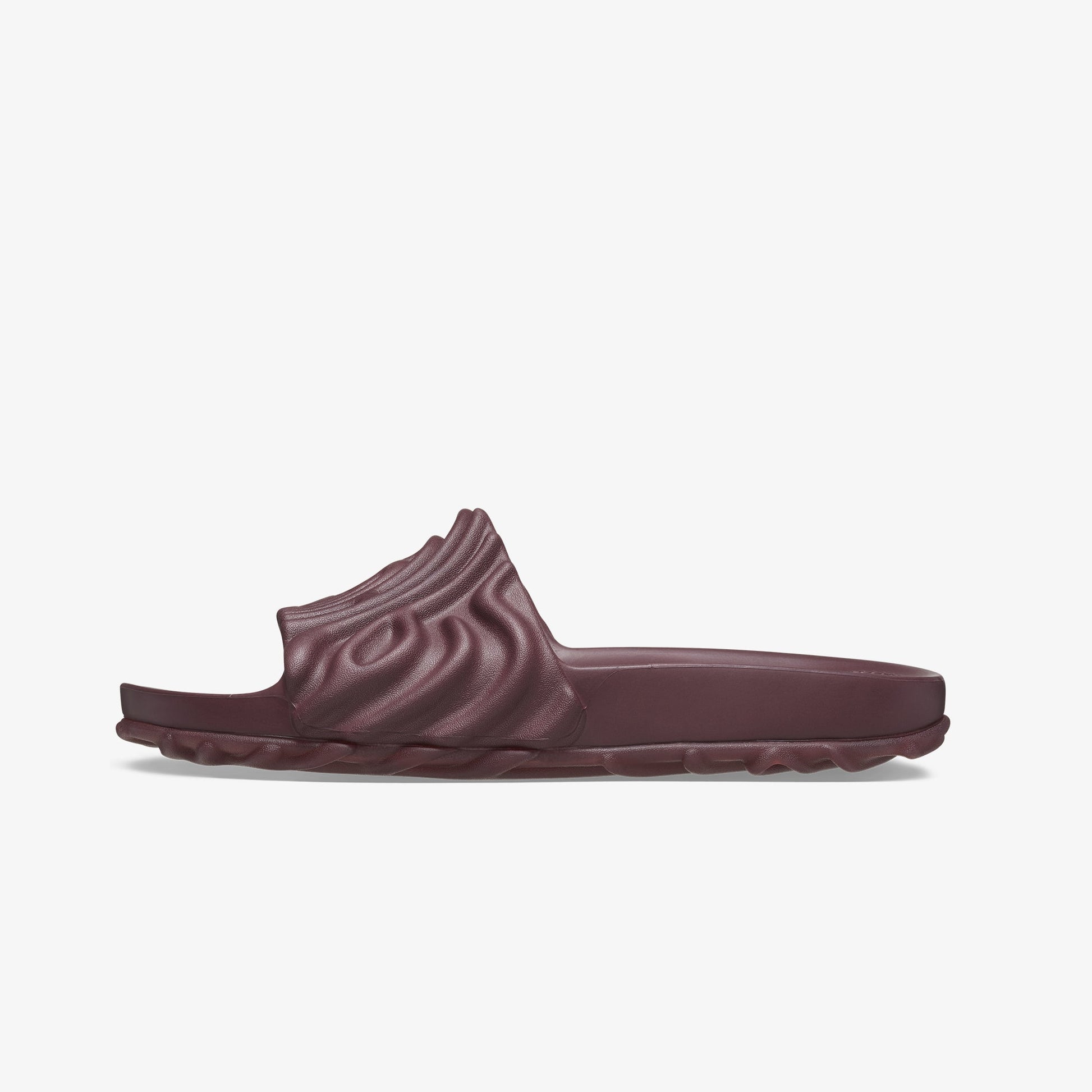 Crocs | SALEHE BEMBURY X THE POLLEX SLIDE  { HUCKLE