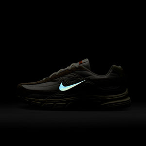 NIKE | INTIATOR { LIGHT BONE/CARGO KHAKI-LIMESTONE